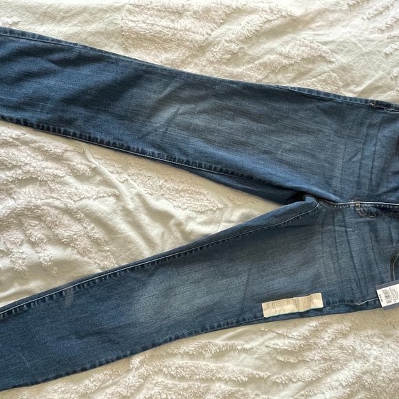 Universal Thread Denim Jeans *NEVER WORN* Tags - Picture 4 of 6